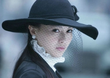 影视剧中最美"女特工",唐嫣上榜,赵丽颖仅第二,第一无人不服 3.