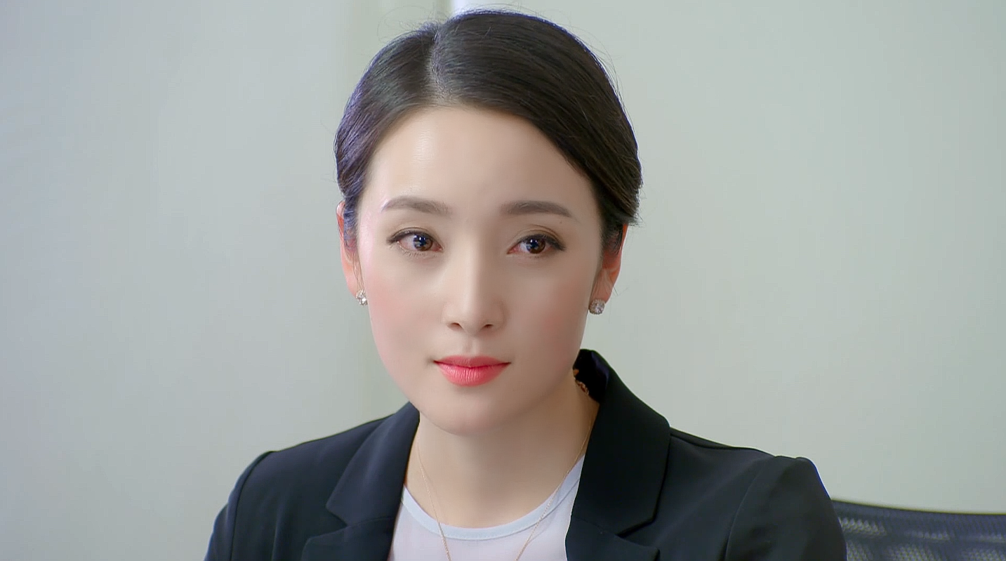 她成功出演了古装剧《仙剑云之凡》,你还记得剧中的海棠夫人吗