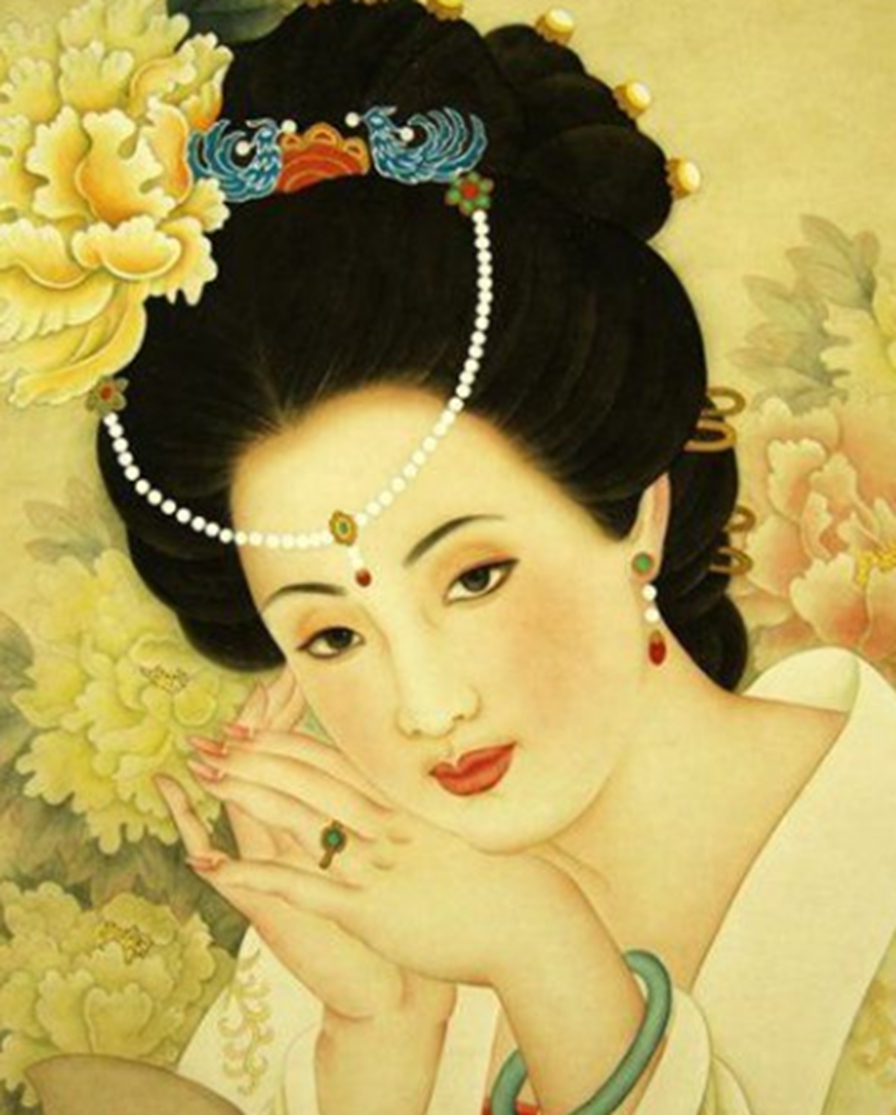 历史上的杨贵妃到底有多重?跟蒋欣不分仲伯