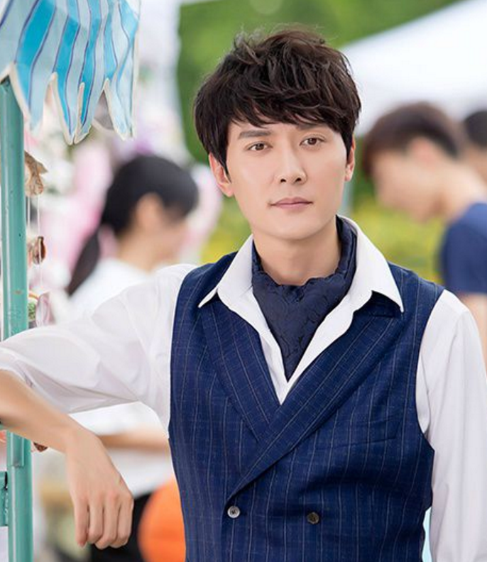 冯绍峰最帅的四个现代角色,吴居蓝孟和平上榜,第一实至名归!