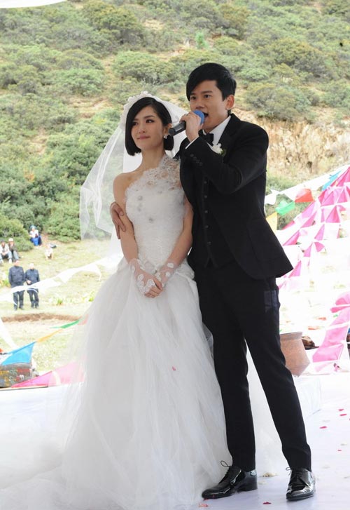 盘点明星们的婚礼,李家诚黄晓明花费巨资,而他却警车开道
