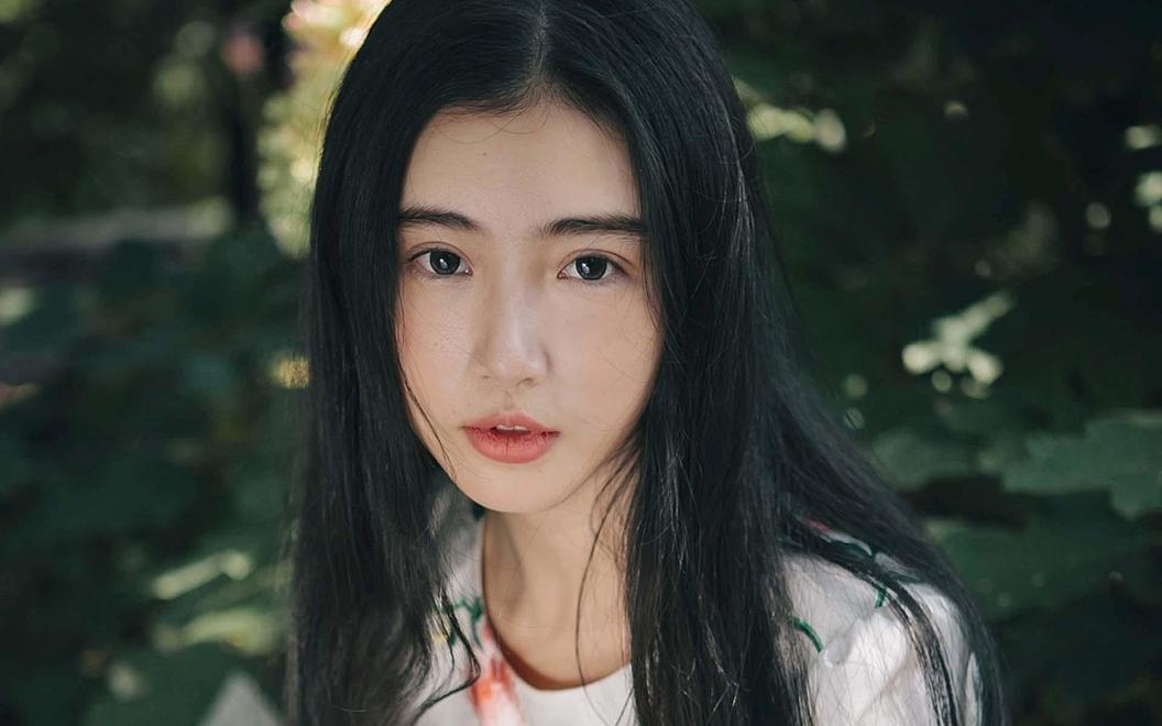 "豆瓣女神"张辛苑最美的8张照片,古典又时尚,特立独行的姑娘