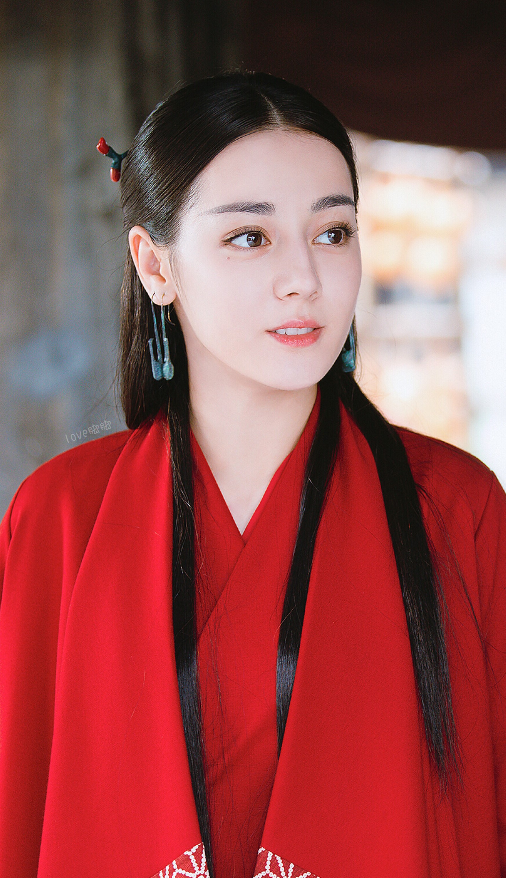 《烈火如歌》如歌喜欢红衣不仅仅是因为美,更多是遗传因素