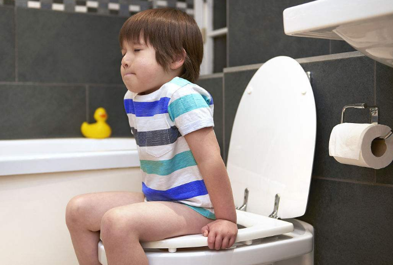 不要以为"大便粘马桶"没有事,看完你就知道有多可怕了!