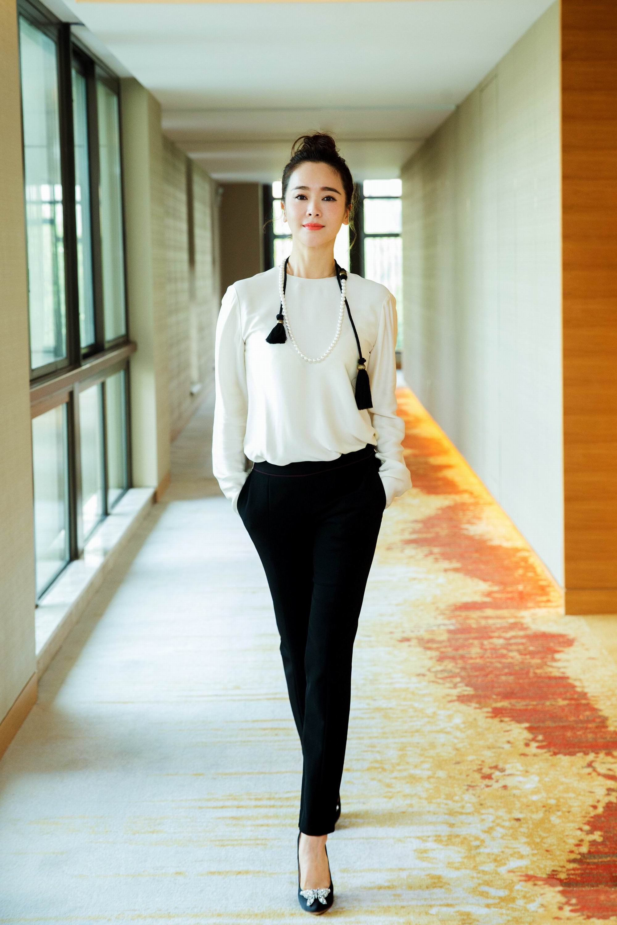 她在《我们的纯真年代》中饰演尤玲,你记得那个刚烈执着的女主吗