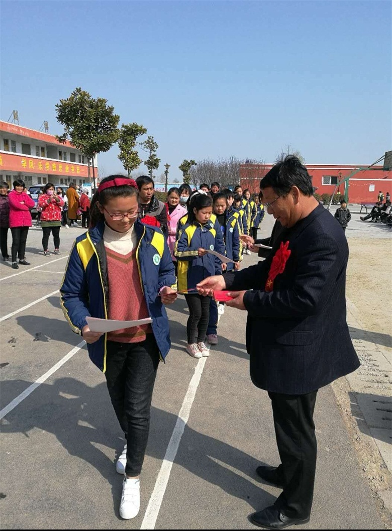 永城市黄口镇初级中学成达教育基金:公益助学日,静待花开时!