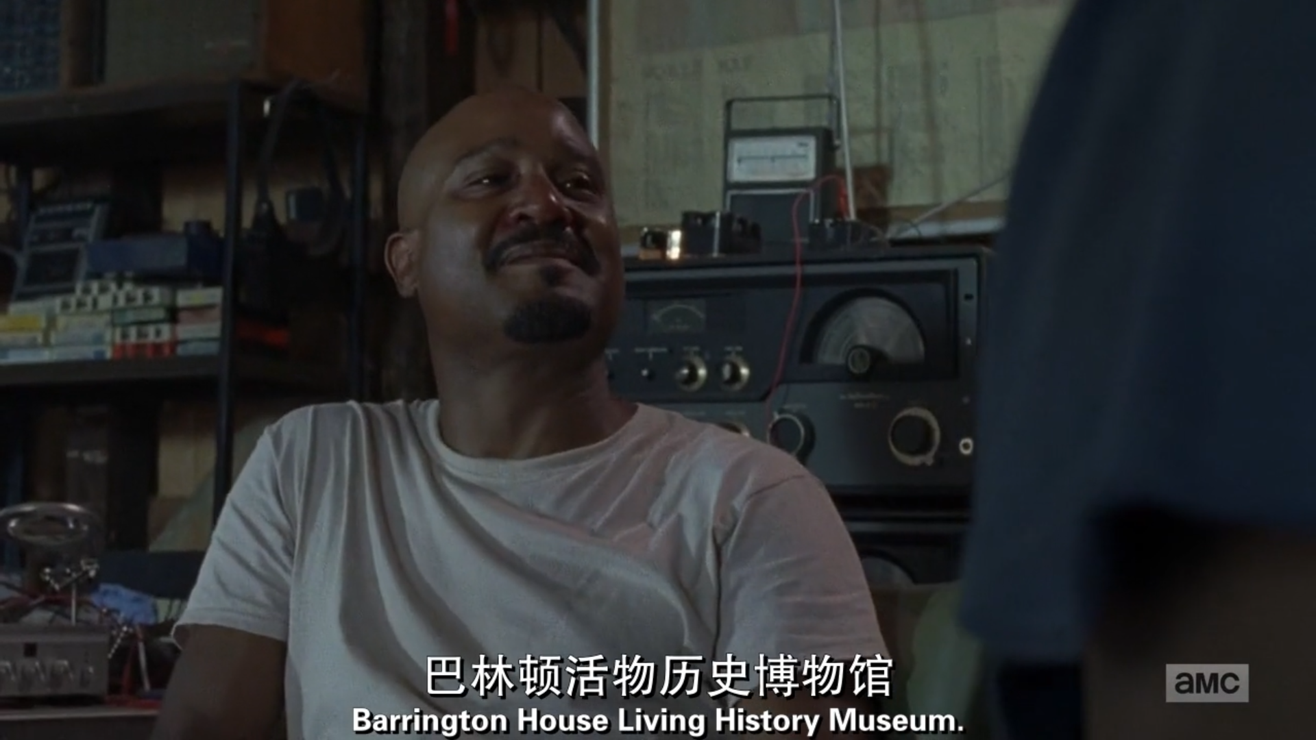 《行尸走肉》第八季第11集"神父"加百利真是一位让人怜悯的人