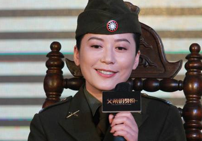 娛樂圈穿軍裝最帥的5位女星,你最喜歡誰?