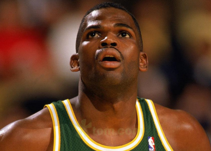 麦克米兰被人称为"超音速先生"