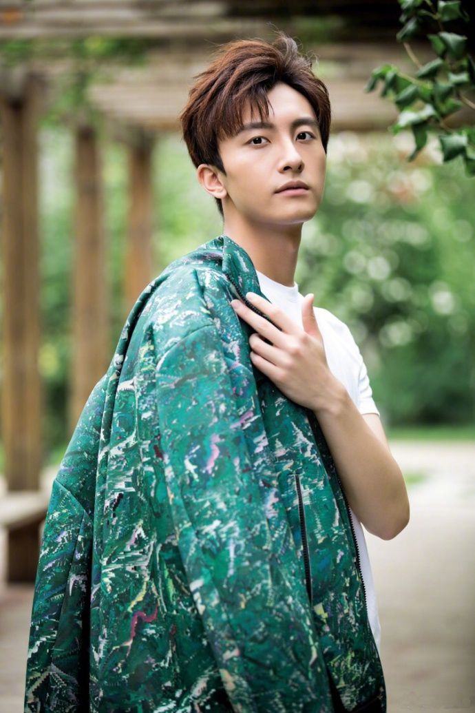 牛骏峰七岁学京剧,还是以童星出道的