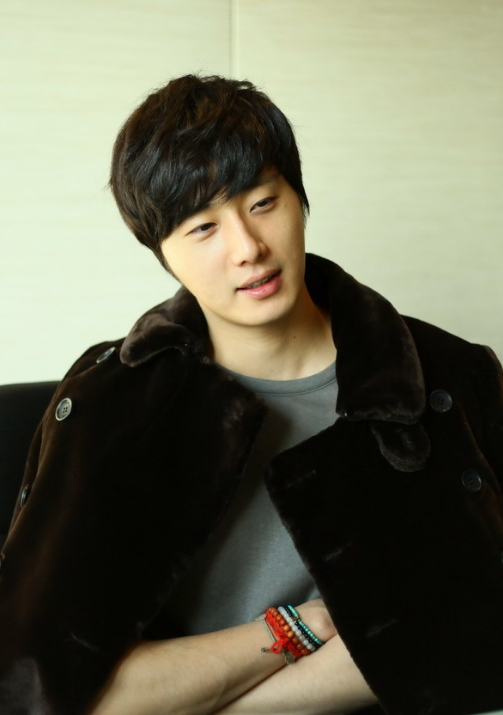 丁一宇的帅照,你最喜欢哪一张呢?