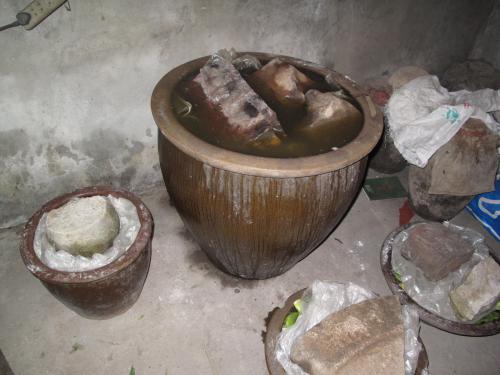 母亲和她的腌菜缸