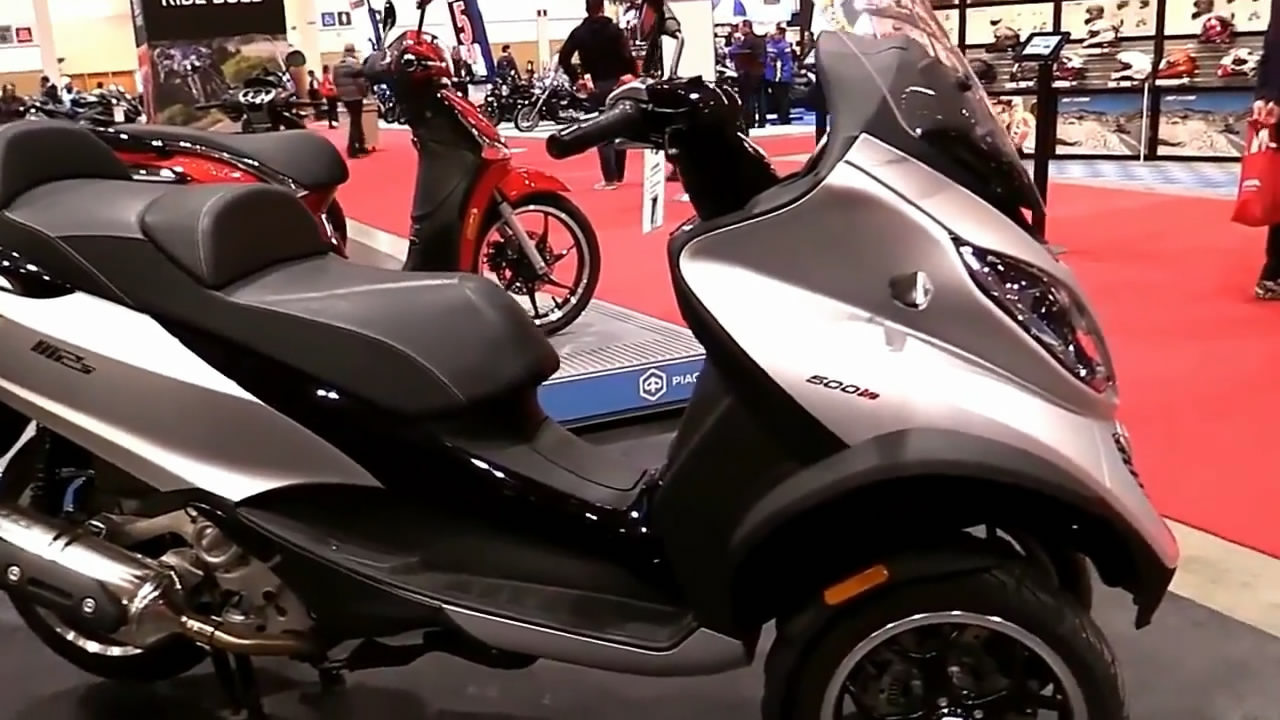车展实拍比亚乔500cc排量倒三轮摩托车!