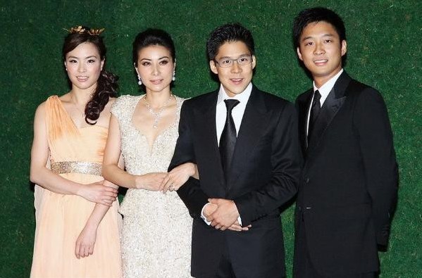 霍启刚接受媒体谈到最喜欢的城市,一口答出郭晶晶家乡河北保定?