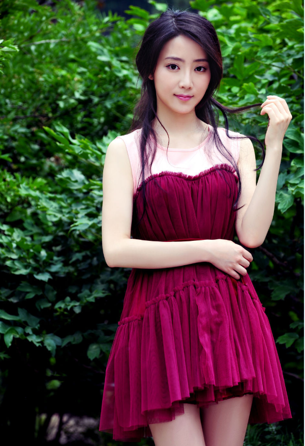 她在史诗剧《大汉贤后卫子夫》剧中饰演姚姬,清纯可人,非常亮眼