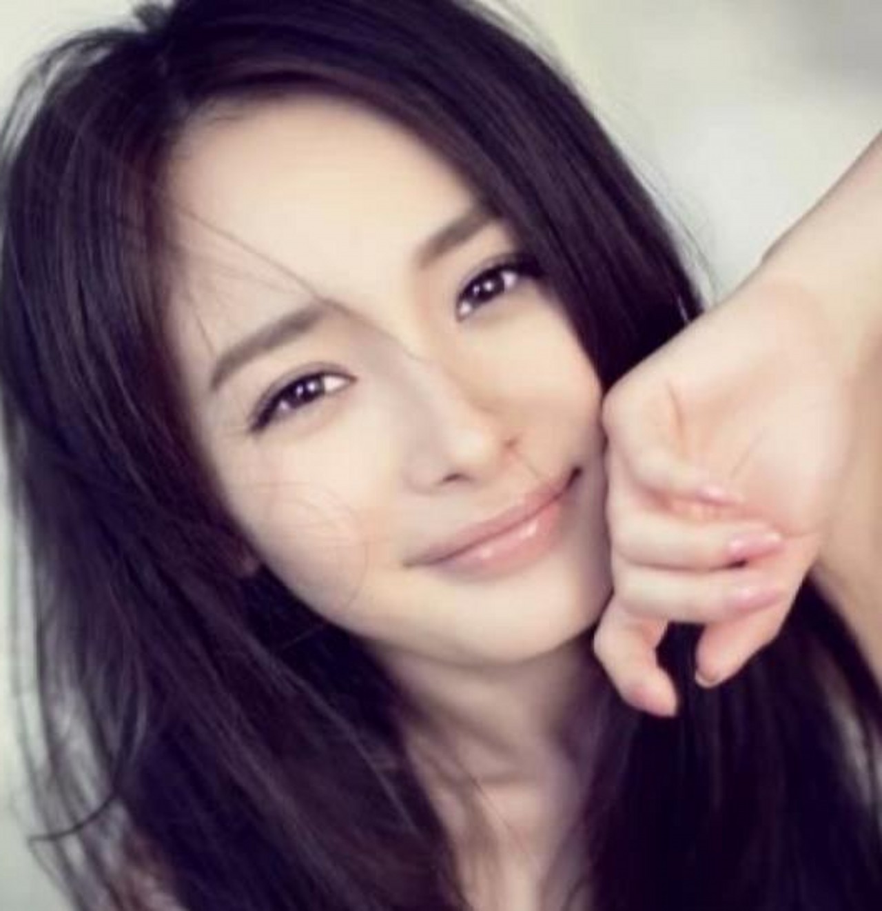 杨幂"狐狸眼",热巴"桃花眼",都不及这双1200度的近视眼!