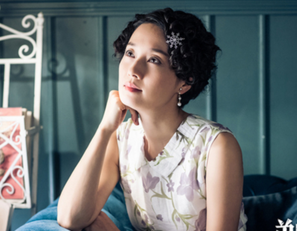 马伊琍在《剃刀边缘》的四款造型:图2最惊艳,图4最优雅!