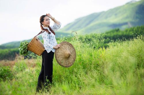 笑一笑十年少,请看趣图集锦(104)清纯美女之乡村姑娘二