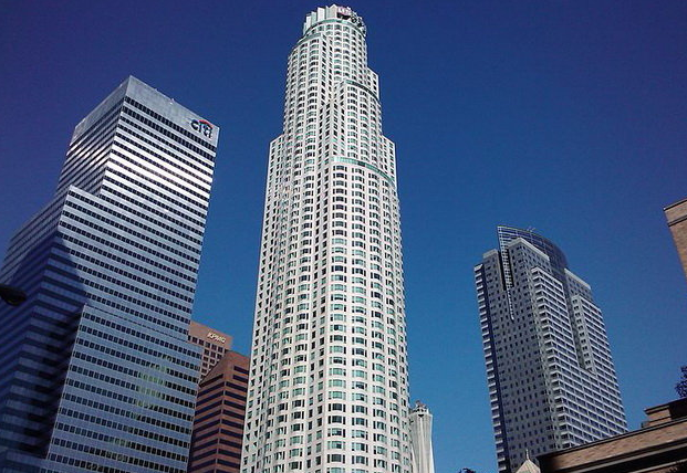 联邦大厦空中玻璃滑梯,你敢挑战吗?