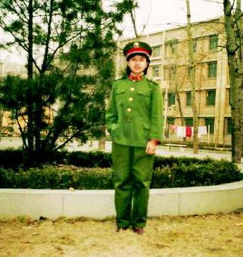 韩红年轻时图片