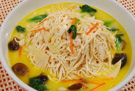 非常适合宝宝的鸡汤煮干丝