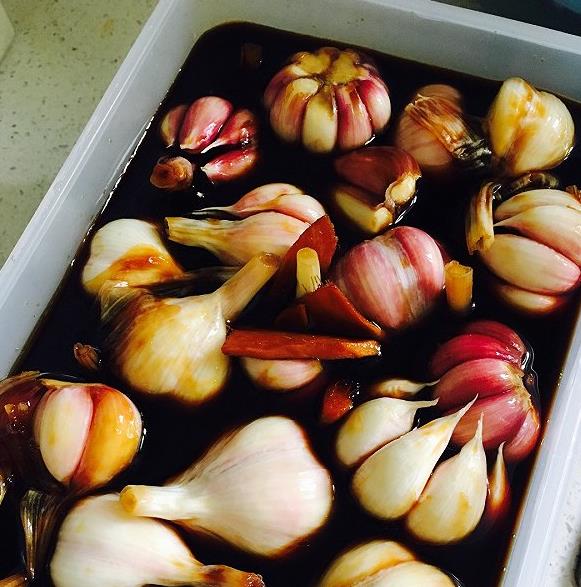 腌蒜的做法「健康泡菜」!