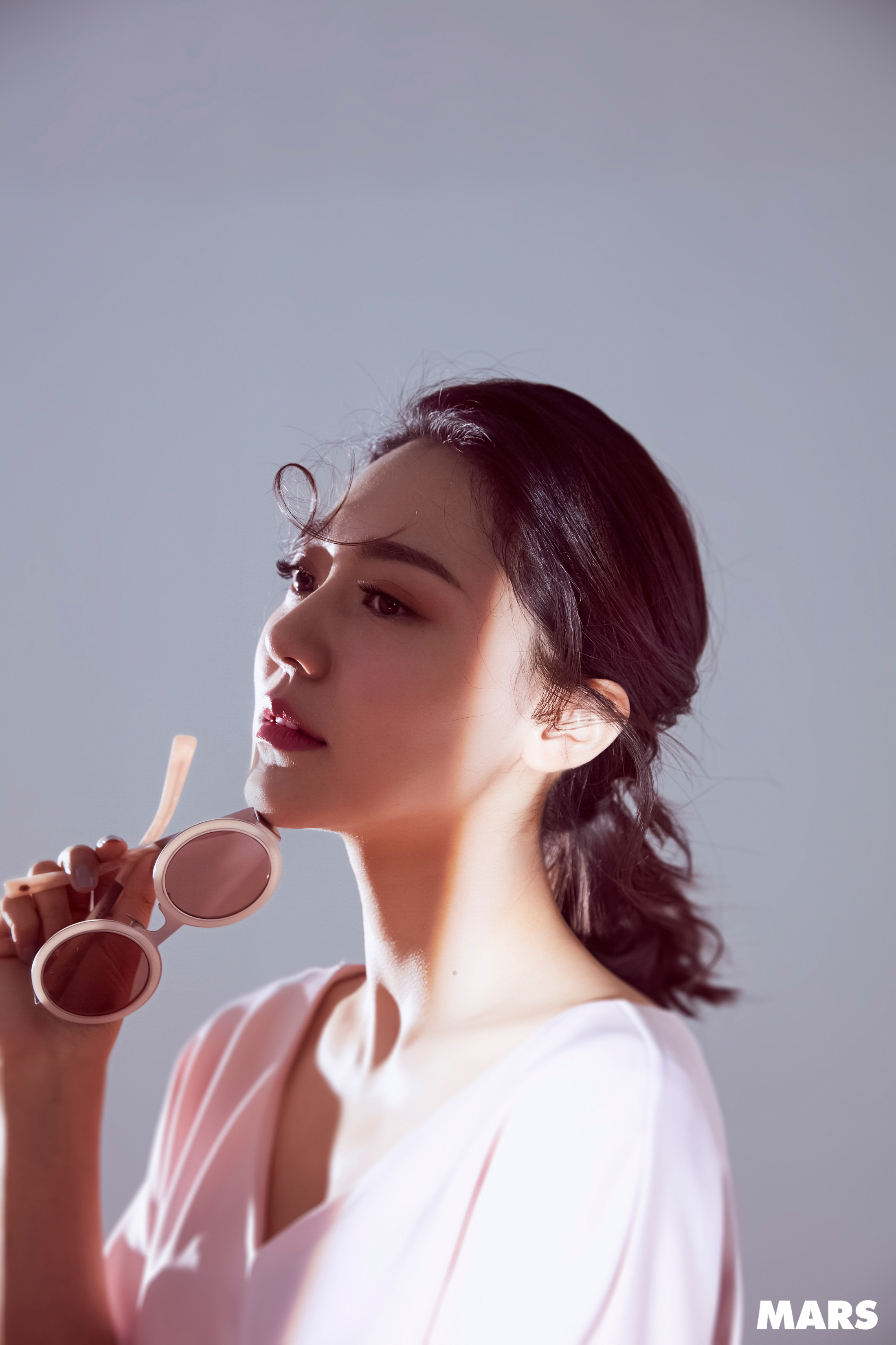 黄梦莹早春质感大片来袭