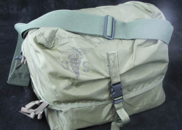 lwh陆战队轻量化头盔加上护目镜,225美元加61美元.