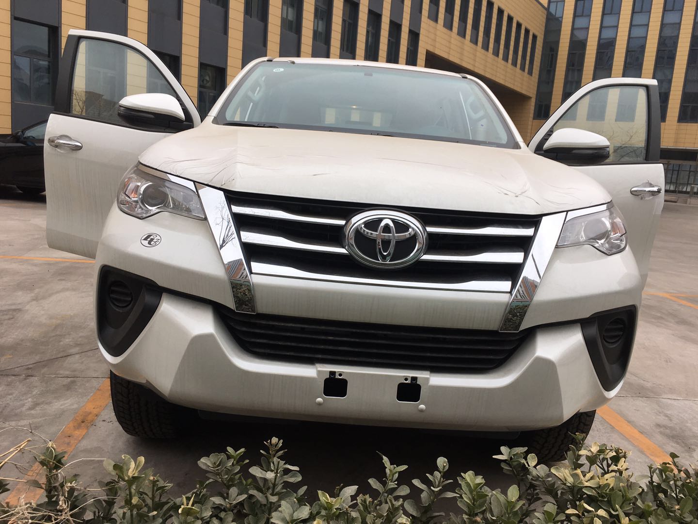 丰田小霸道性价比之王遍布东南亚国内鲜有人知