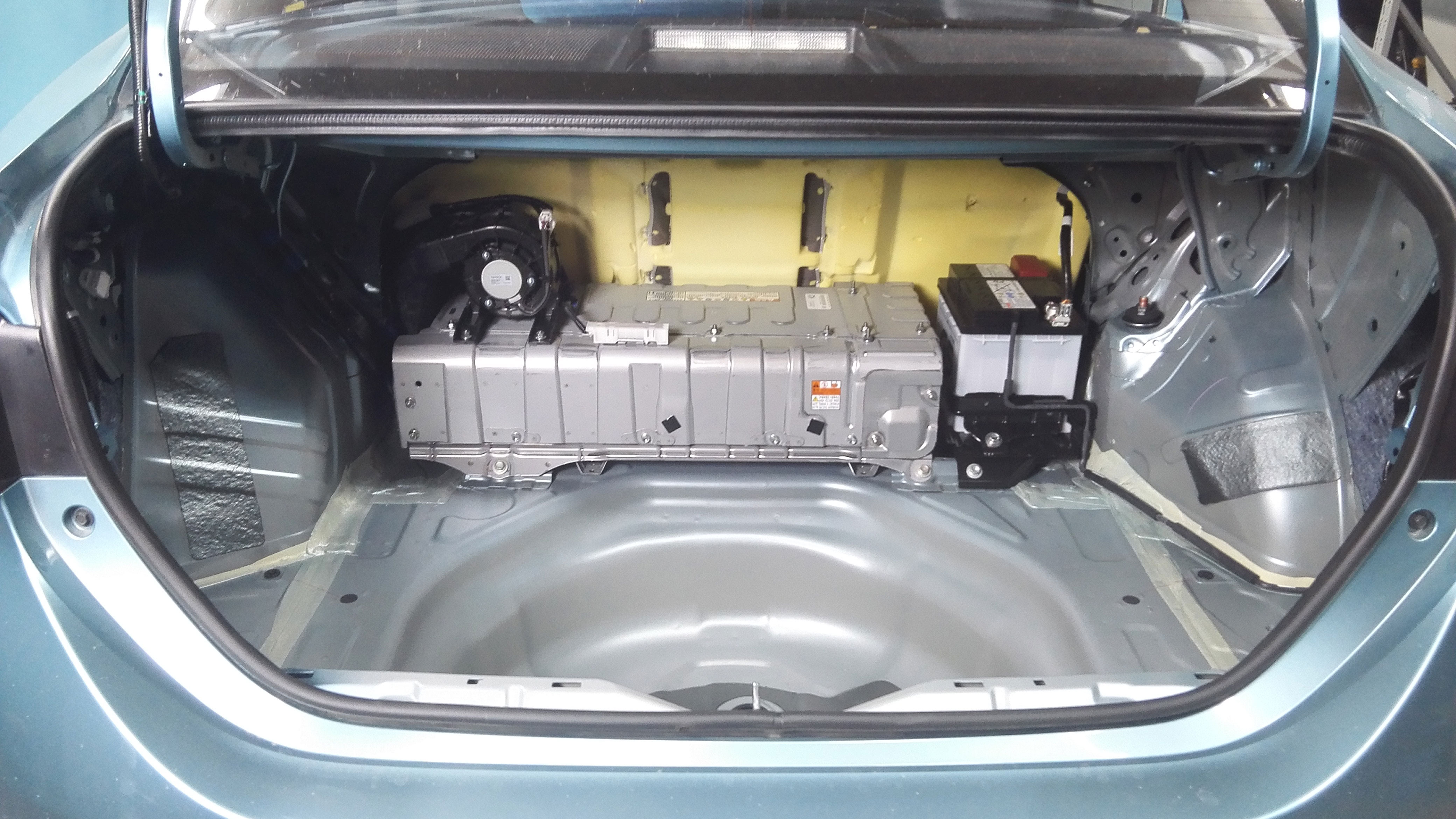 车辆保养diy-自己动手更换双擎卡罗拉动力电池通风散热滤网