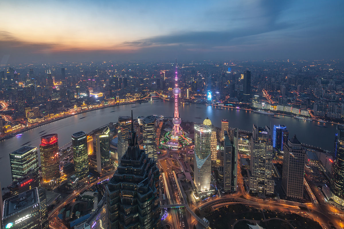 城市:中国夜景最美的3个城市,夜色迷人,令人惊叹!