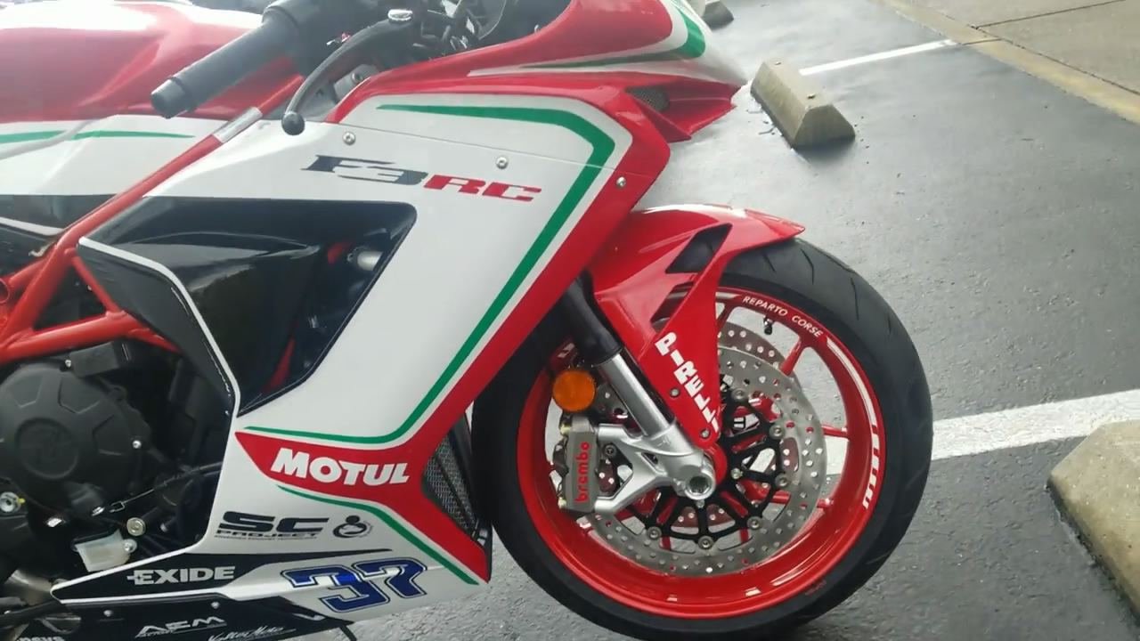 实拍奥古斯塔跑车f3!