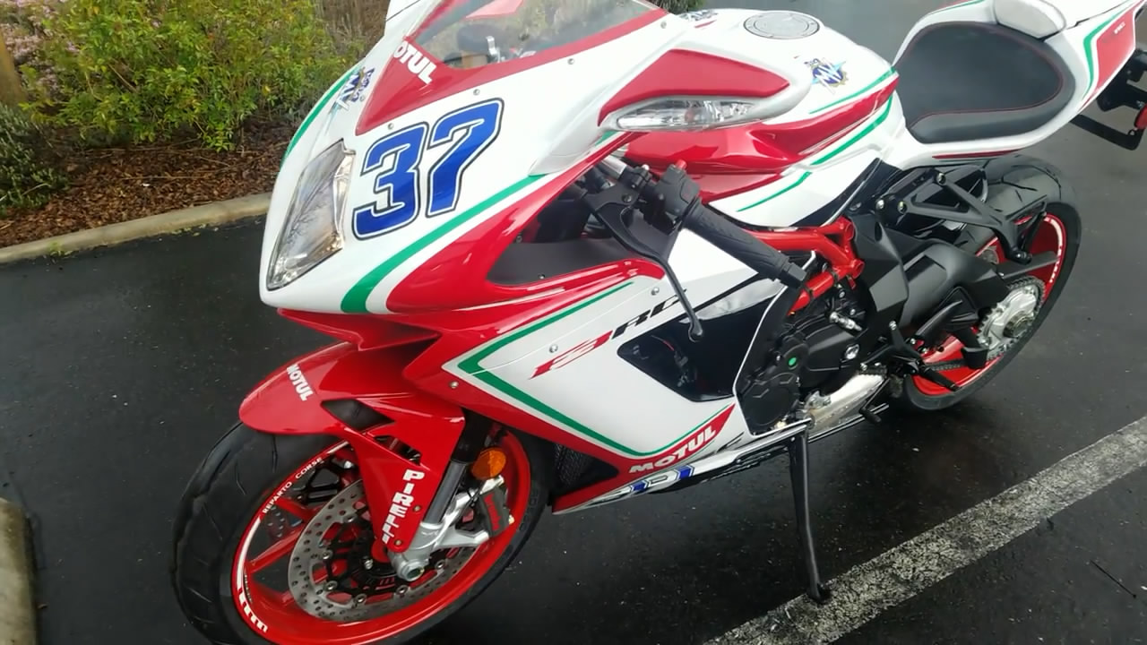 实拍奥古斯塔跑车f3!