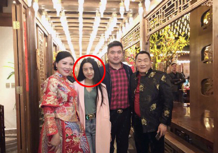 谢东结婚了,老婆很漂亮,不过婚礼现场最抢镜的却不是新娘子