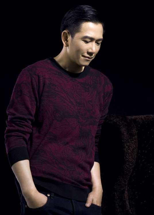 温兆伦的帅照,你喜欢第几张呢?