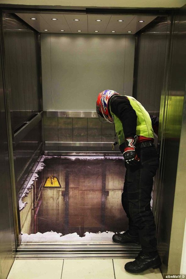 将人吓尿了的超级恐怖的电梯,你敢上去挑战吗?