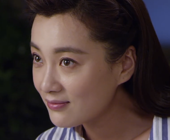 平凡岁月:朵朵生下女儿李夏,大雅竟然帮助朵朵哺乳?