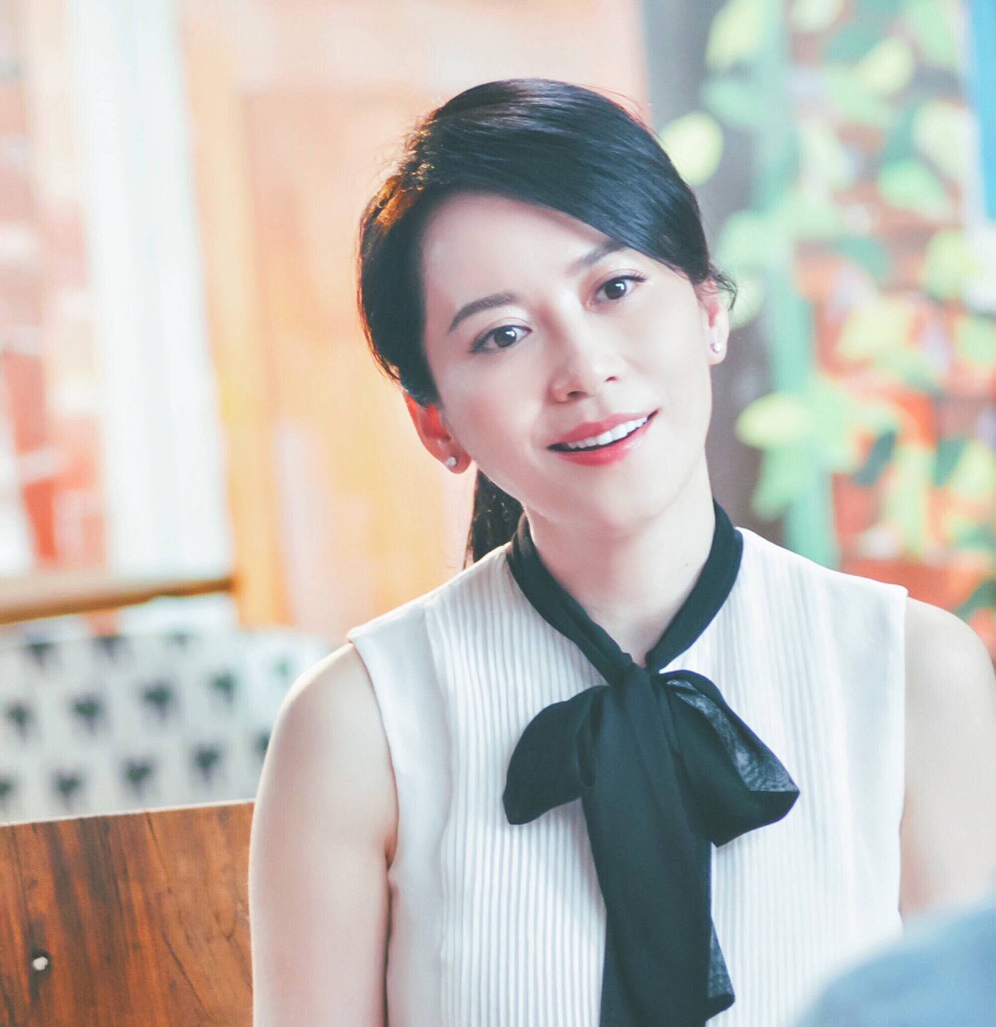 她把演员当成一个普通职业,有人说她比许晴更美,吴京是亮点