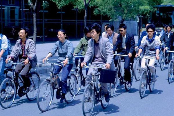 八十年代中国老照片:图1大部分年轻人的梦想,最后一张场面震撼