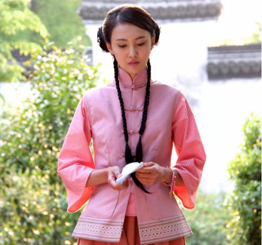 《抓住彩虹的男人》郑爽5款造型,图2最美,图4让刘恺威动了心