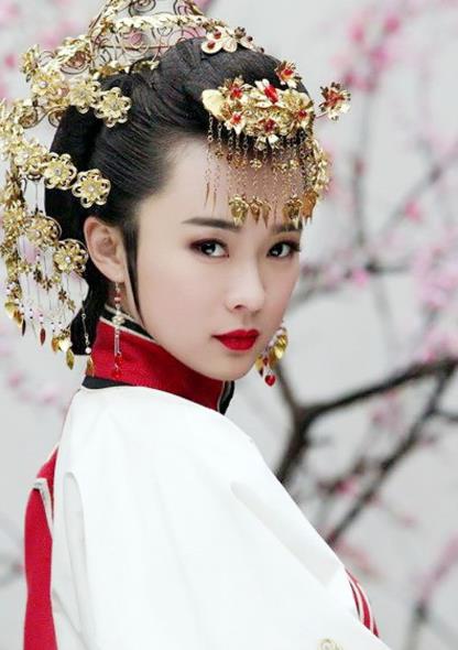 霍思燕3部清宫剧10大最美扮相,乌云珠温婉,最后一回眸惊艳时光