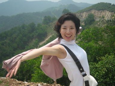 冯小刚前妻曝光,没再婚气质不输徐帆,徐帆:我和她都是顾家的人