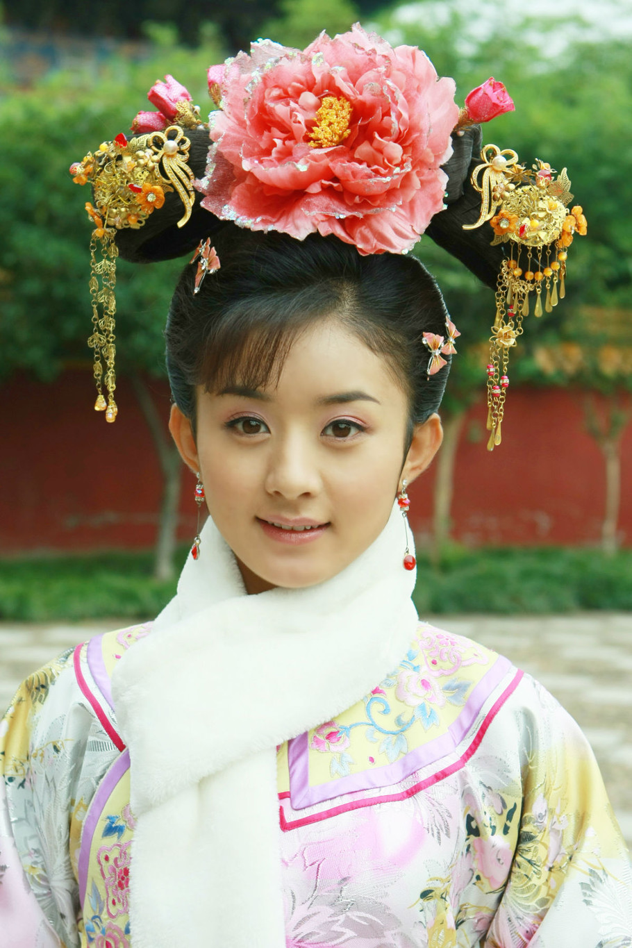 女星最美清宫装剧照, 赵丽颖可爱,而她被选入故宫展示!