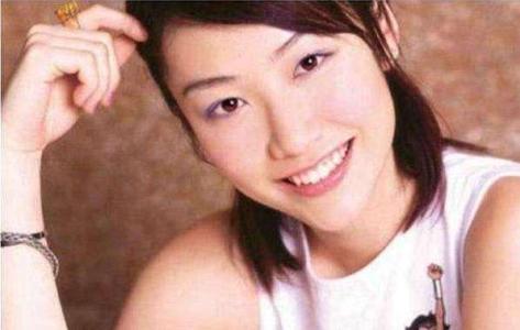 因陈冠希而"身败名裂"的女星,其中一位已婚姻破裂,可惜了!
