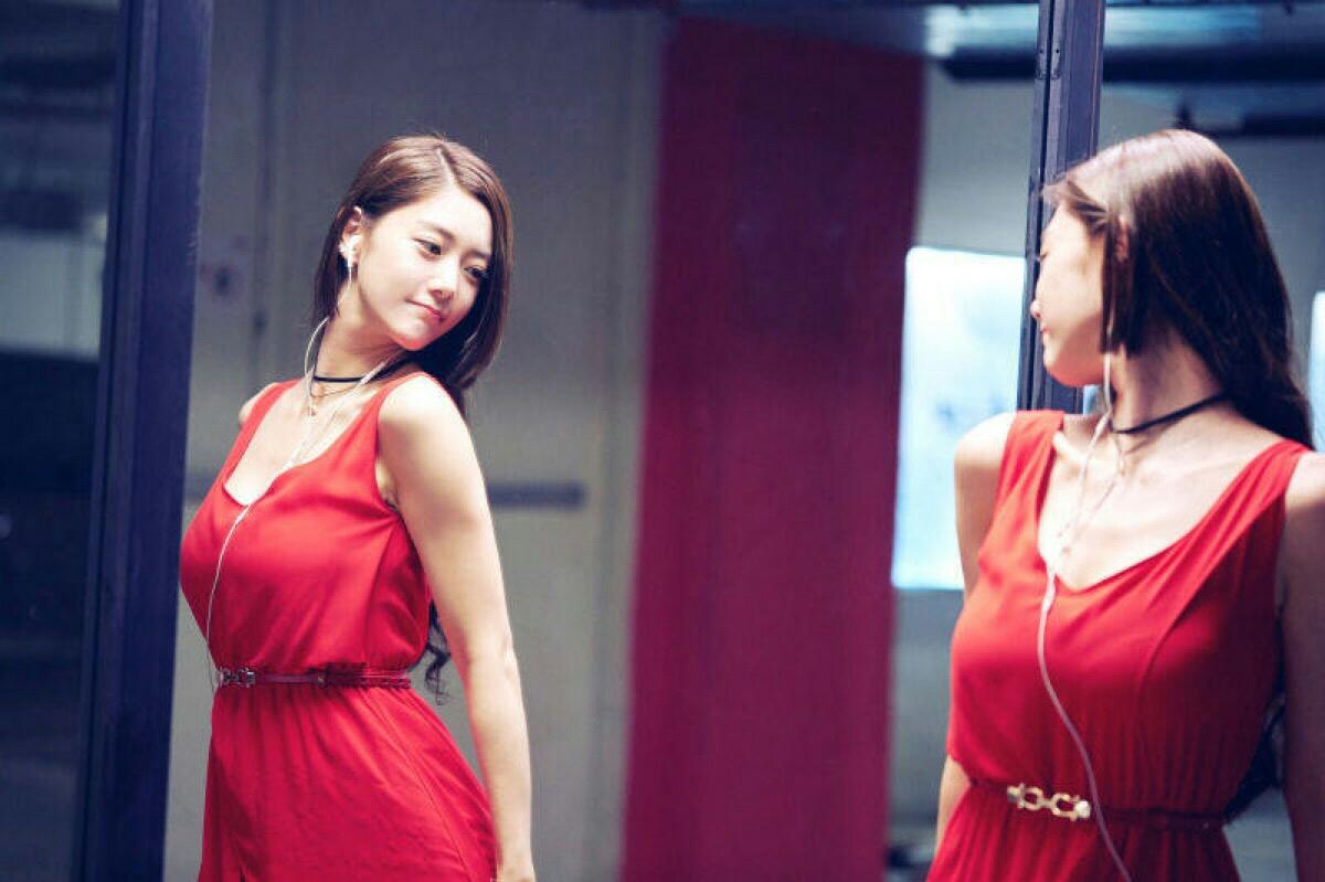 《情圣》虽然影片结构有点分散,但不失为近期不错的国产片