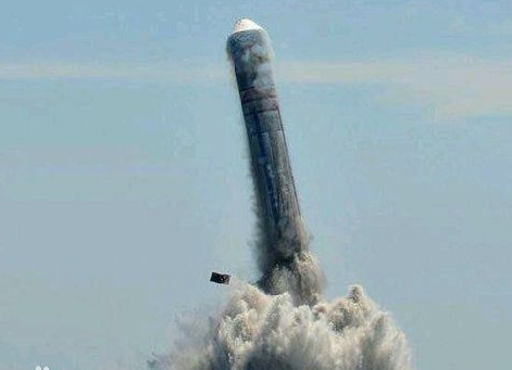 巨浪3是中华人民共和国目前研制中第三代洲际潜射弹道导弹