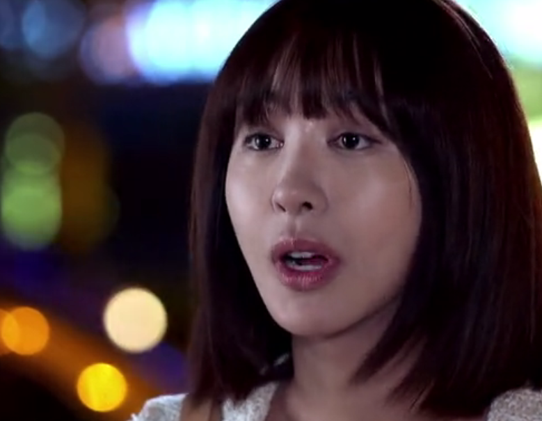 沈岸为了躲避赔偿,慌乱中孟初夏用奶油抹了沈岸的脸!