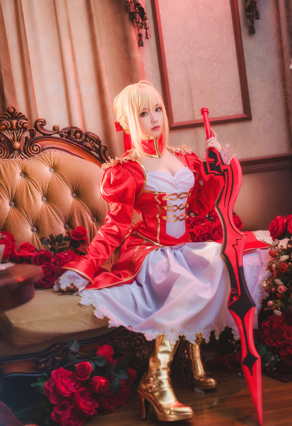 《fate》尼禄cos:那么再问一次,回答余 汝可是余的奏者?