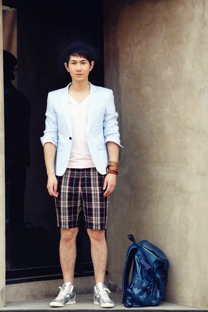 这样的何明翰真是太帅了