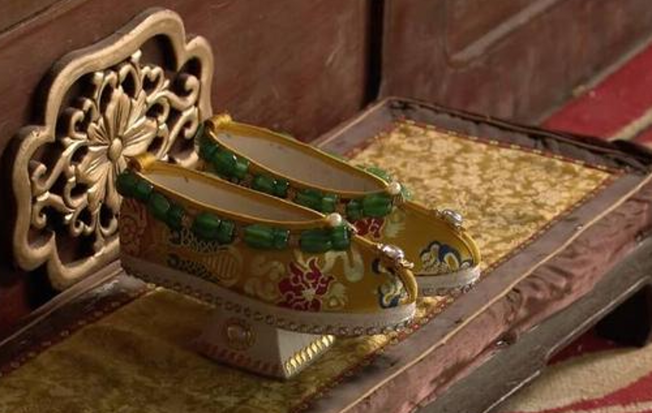 甄嬛传:小主的花盆底甄嬛的最昂贵,颂芝最惊艳,你注意到了么?